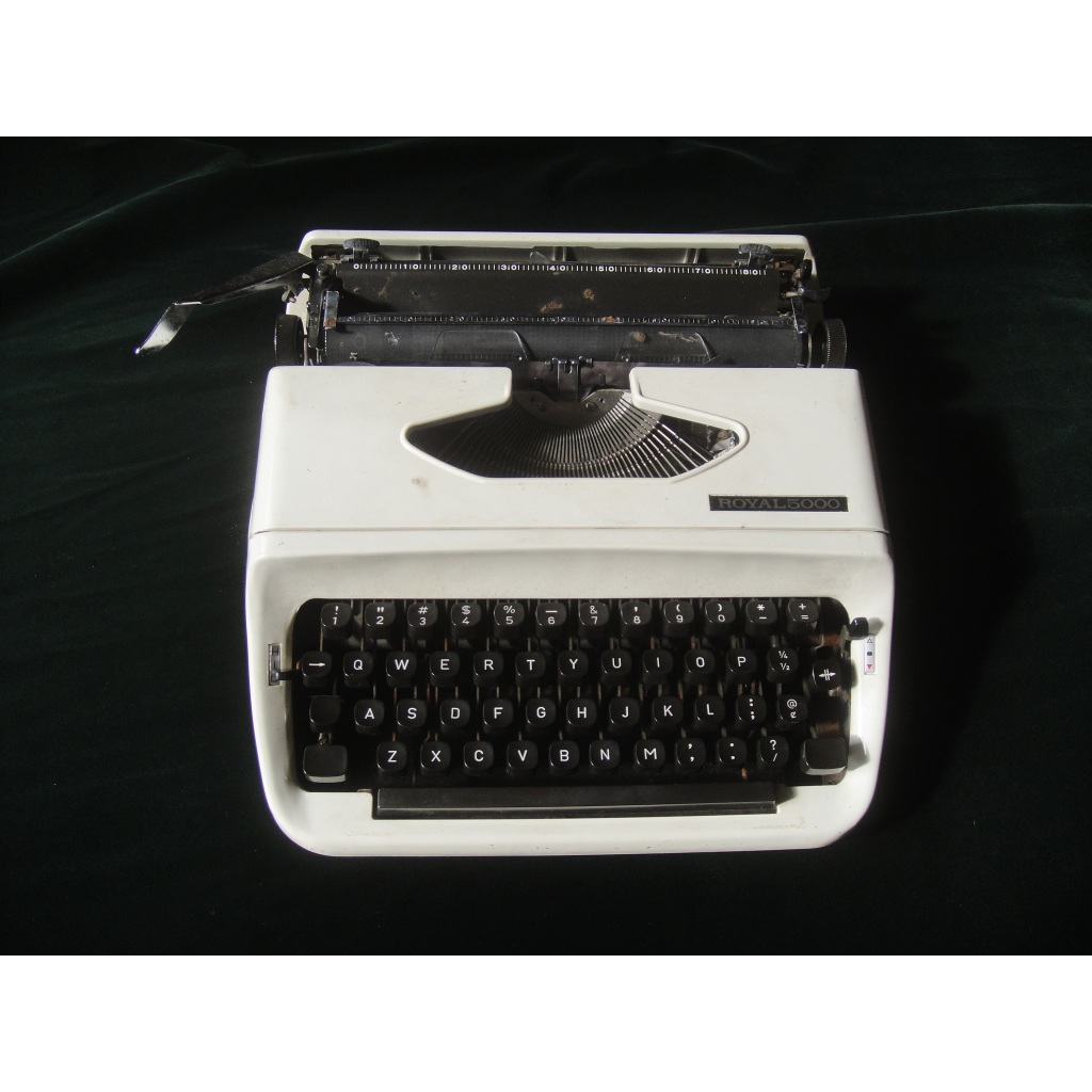 【老時光】早期二手打字機#W-17(福利特價品.當擺飾品賣