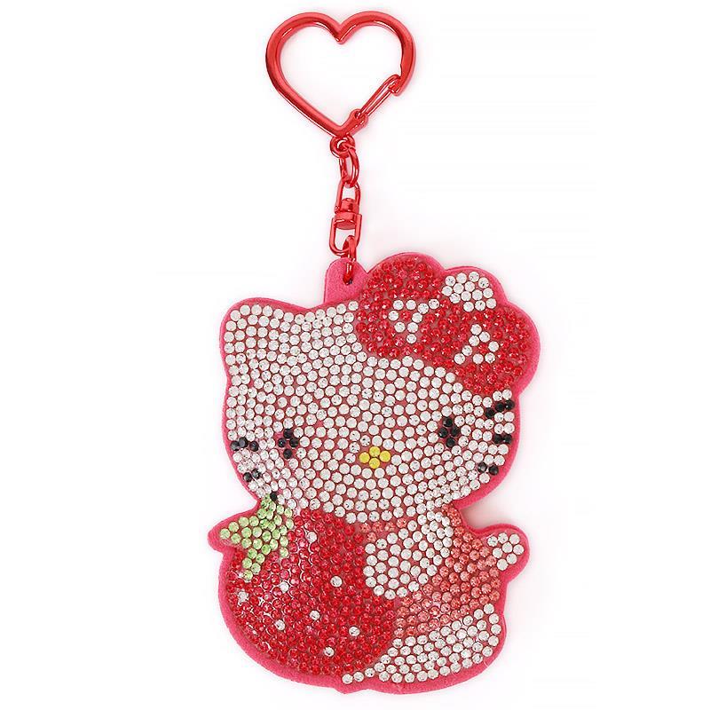 Hello Kitty 水鑽造型鑰匙圈 愛心扣環設計造型水鑽吊飾 包包吊飾