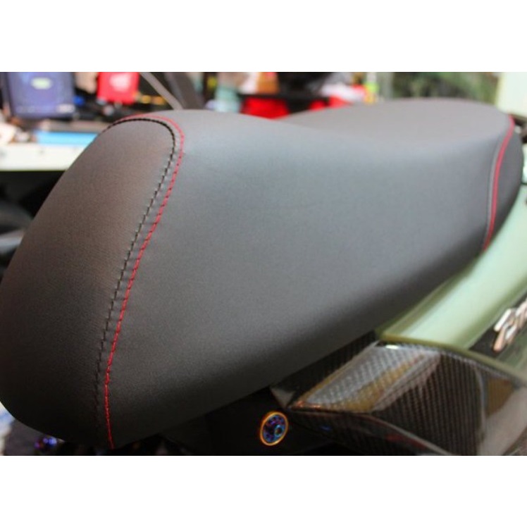 🌟勁戰 三代 四代 五代 六代 BWSR BWS 麂皮削平坐墊 椅墊 單一樣式 短毛麂皮 賽車縫線 高質感 絕對舒適🌟