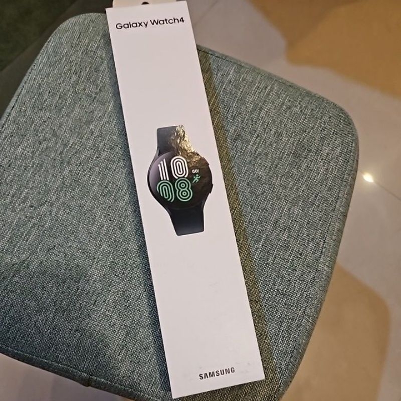 Samsung Galaxy Watch 4 44mm LTE 冷杉綠 全新
