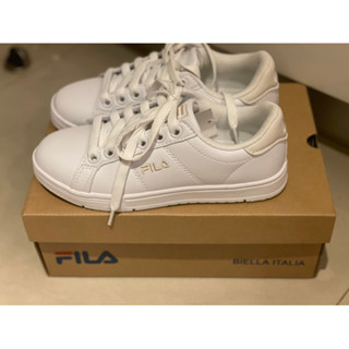 Fila白色平底休閒鞋全新24cm USA 6隨便賣