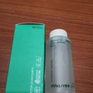 innisfree 綠茶玻尿酸保濕調理液