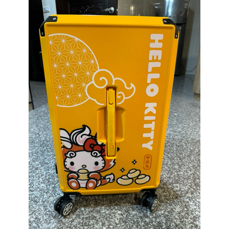 Hello Kitty 龍年限定運動24吋行李箱(不含桂格養氣人蔘）