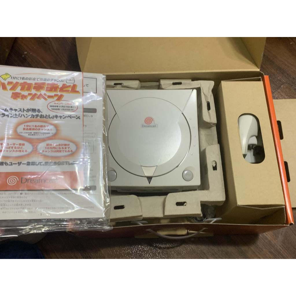 土城可面交超便宜稀少SEGA Dreamcast (DC)盒裝完整 讀取正常.已測試功能正常 附原廠手把 AV電源線