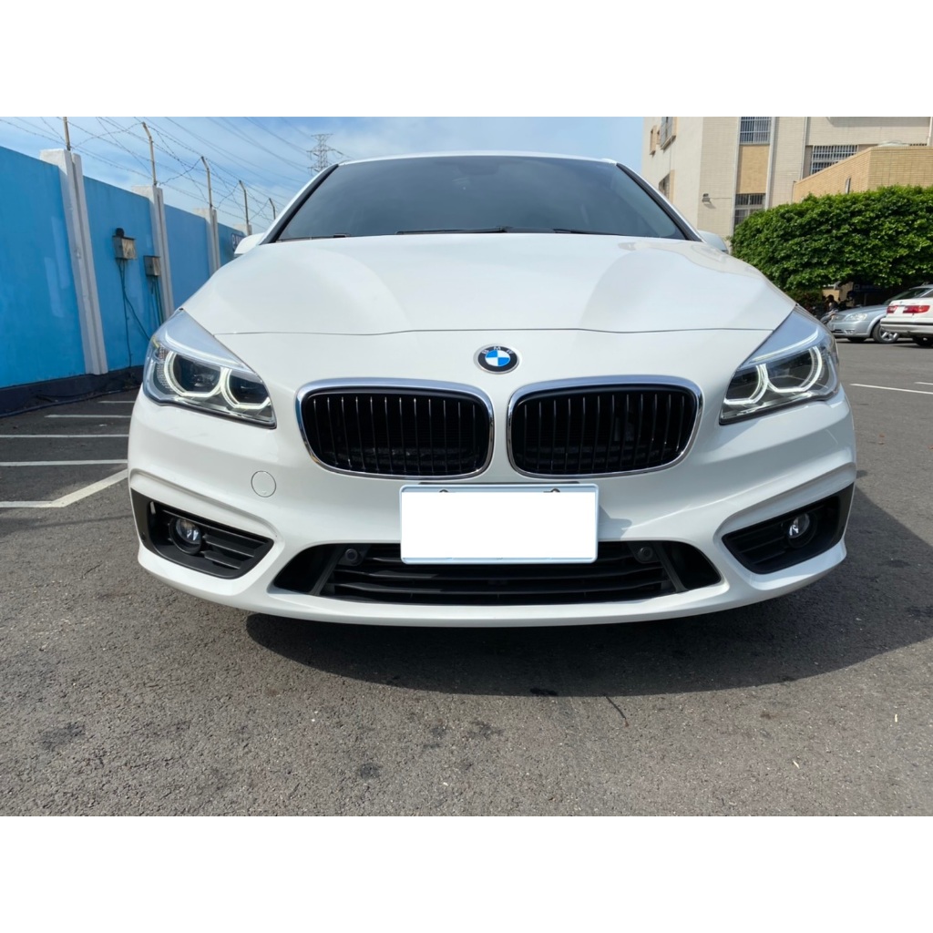 中古車 2015 BMW 218D 五門 五人座 白色 柴油 跑五萬 一手 自用 專賣 轎車 掀背 休旅 旅行車