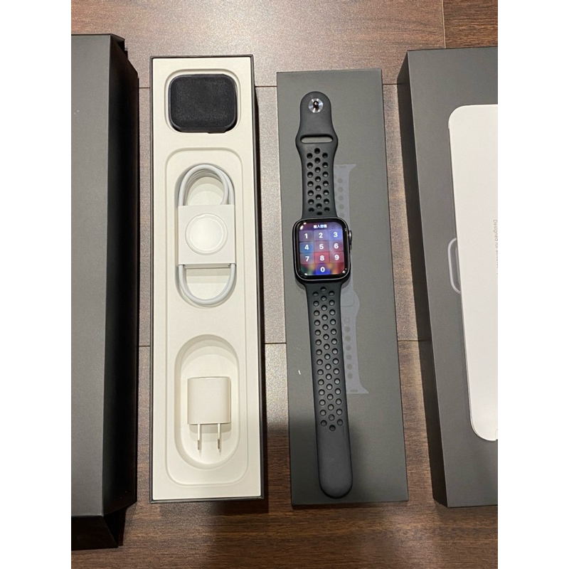 apple watch series 4 nike 44mm Nike GPS+行動網路