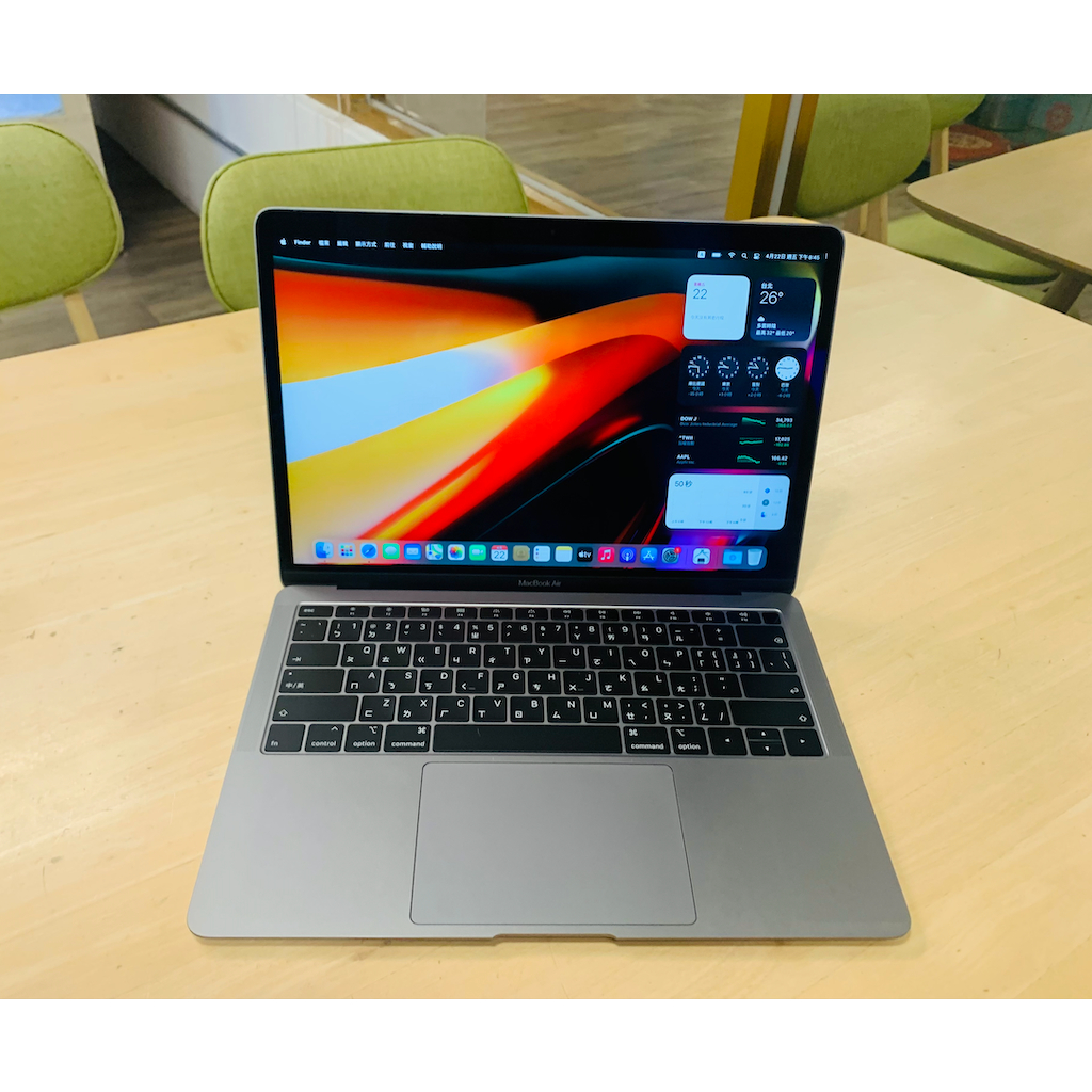 台中 2020年 MacBook Air 13吋 i5 16G 256G 灰色 太空灰 蘋果電腦 116次 有傷