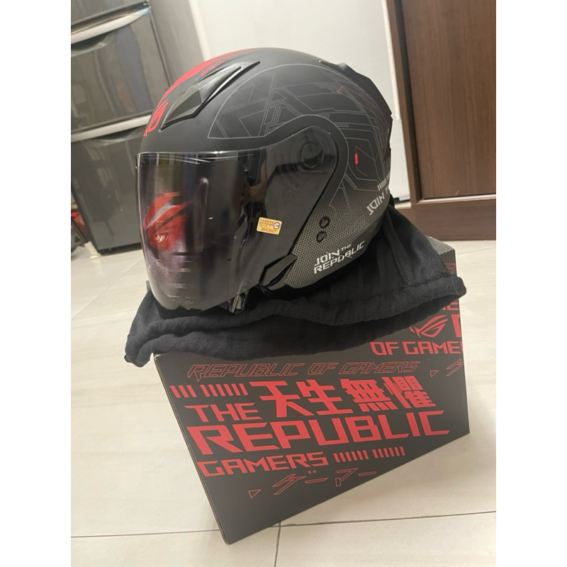 ROG X SOL 限量聯名安全帽