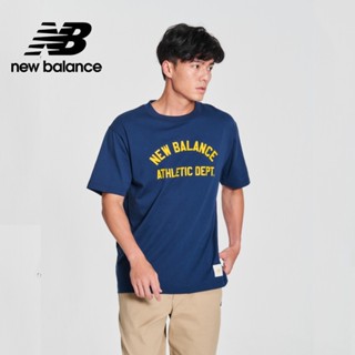 【New Balance】 NB 撞色標語短袖上衣_男性_深藍色_MT41514NNY
