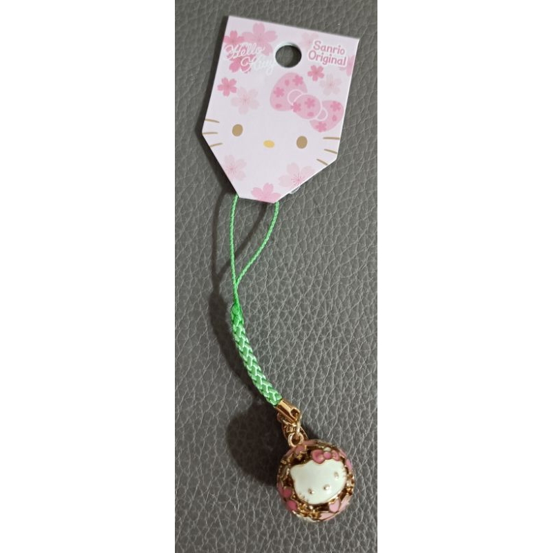* 日本 三麗鷗 Hello Kitty 凱蒂貓 櫻花 鏤空 圓形 造型 鈴鐺 吊飾
