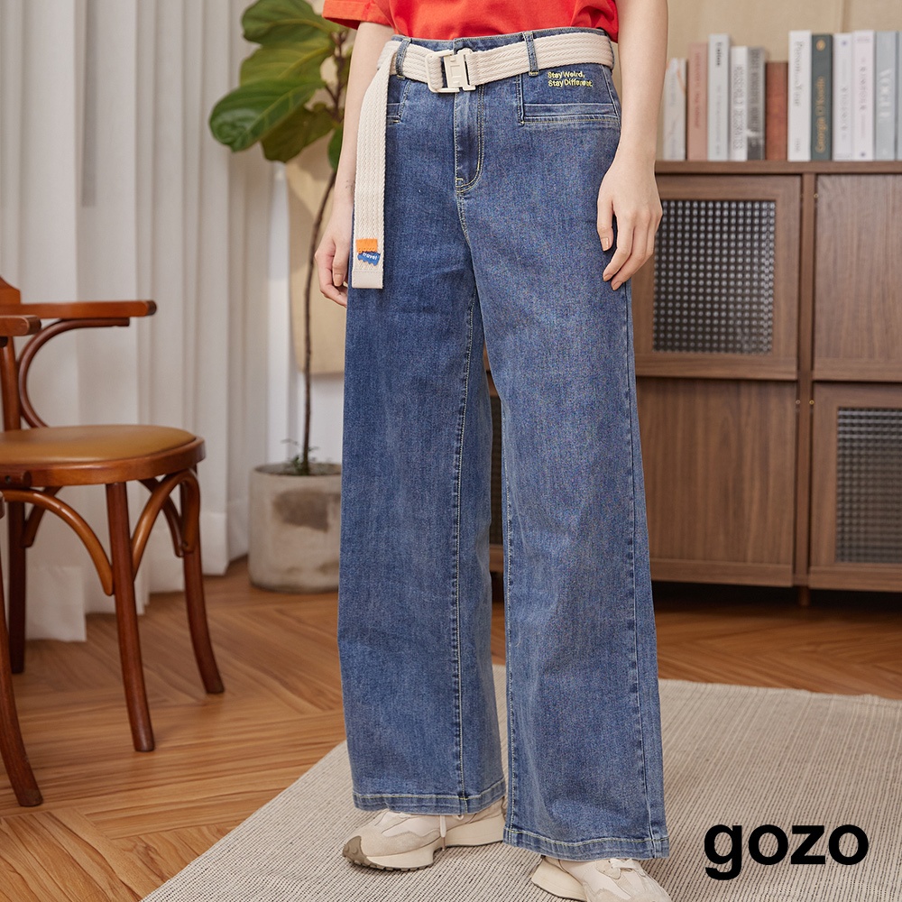【gozo】標語繡花造型口袋牛仔寬褲(藍色_S/M/L) | 牛仔 修身 休閒