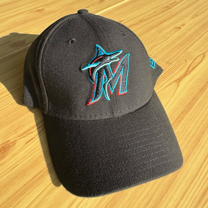 New Era MLB Miami Marlins 邁阿密馬林魚 39THIRTY (M/L) 全封 鬆緊帶 黑色棒球帽
