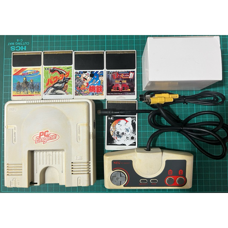 二手現貨 PCE PC-Engine 主機 小白 原廠手把 副廠全新變壓器 五片遊戲 連接電視RF端子 功能正常 已測試