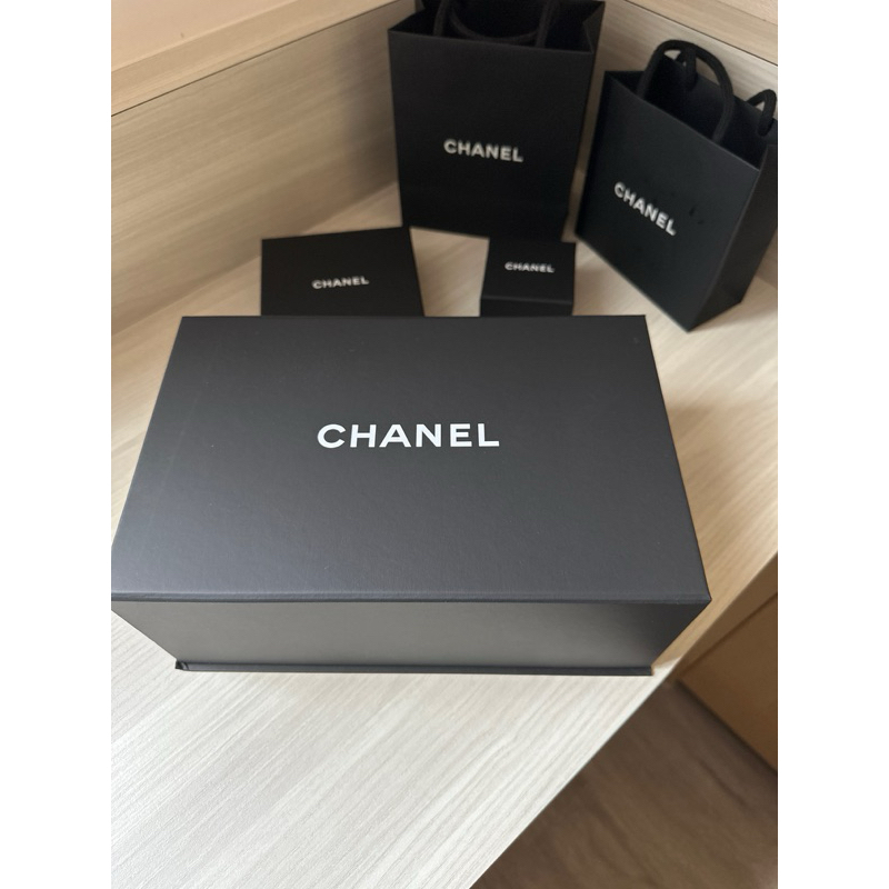 Chanel磁扣紙盒