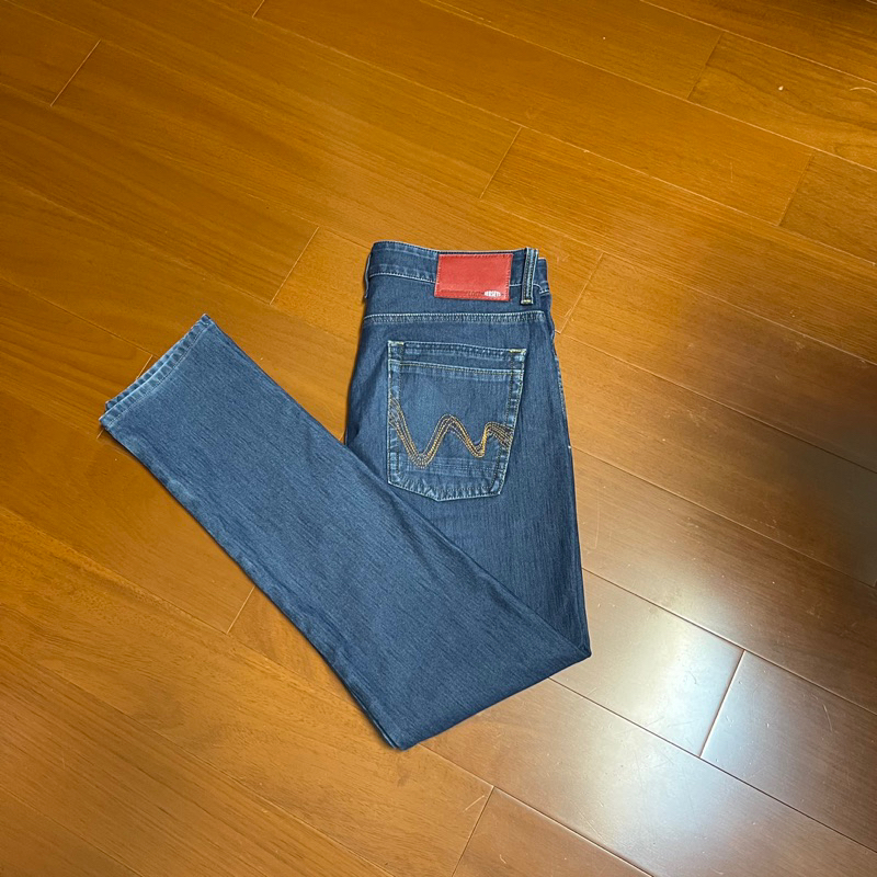 （Size M) Edwin 彈性修身淺色牛仔褲褲（ 34-2)