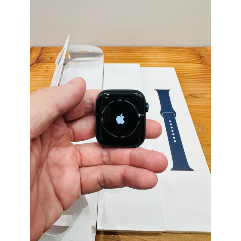 Apple Watch S6 GPS 44mm/SE 40mm粉/44mm 店內展示品出清買到賺到 年滿18歲分期免頭款