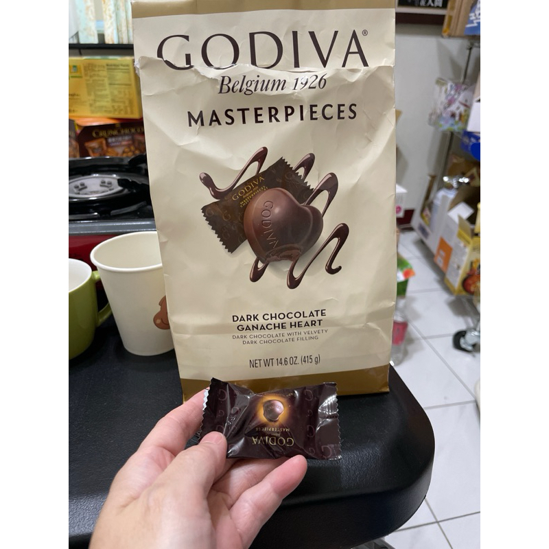 第三賣埸 特價15元現貨（24/7/10）拆賣一個20元Godiva 心型黑巧克力 415 公克