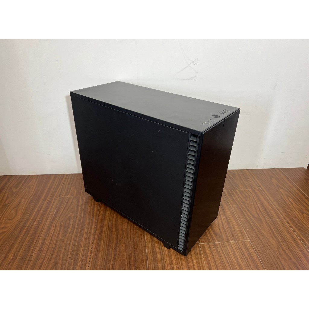 Fractal Design 瑞典 Define 7 黑 靜音機殼 E-ATX 二手