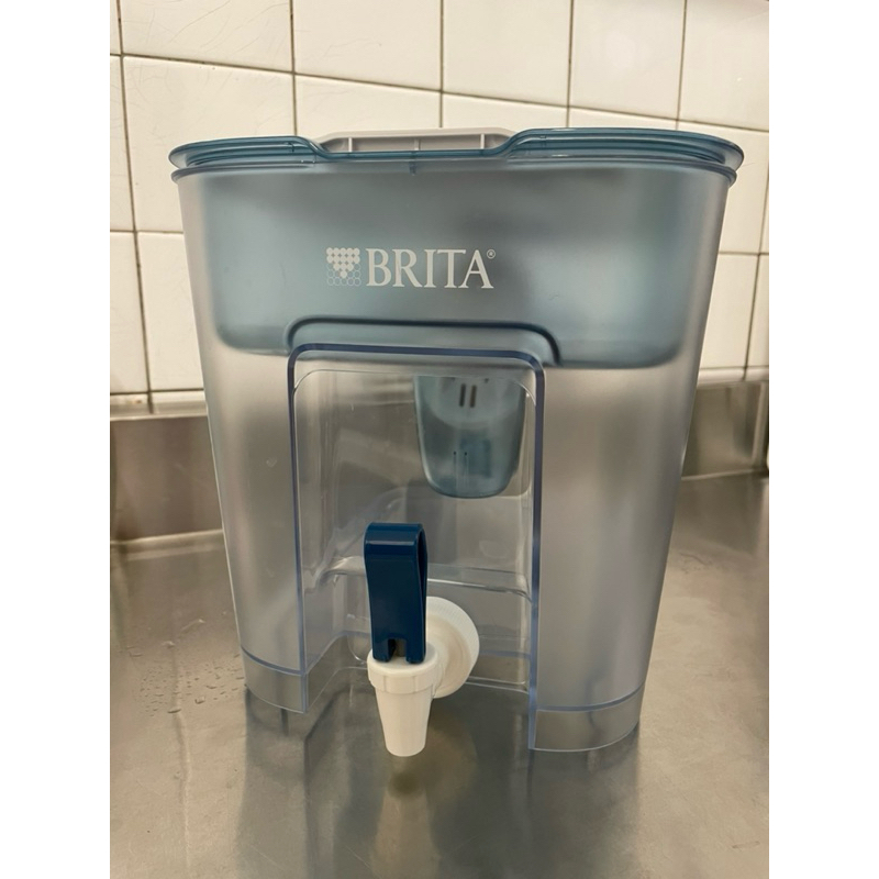 德國Brita 8.2公升 flow濾水箱 （二手）