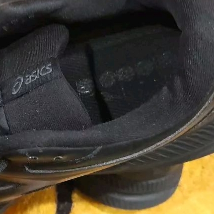 二手 ASICS 亞瑟士 28.0 男 慢跑鞋 運動鞋 皮面 4E 寬楦 1131A050-001 黑色