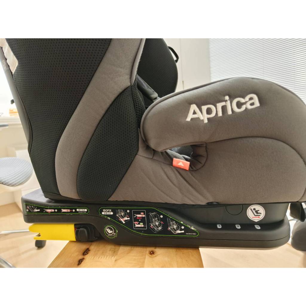 二手 / Aprica 愛普力卡 FormFit ISOFIX 2-12歲(成長型座椅)