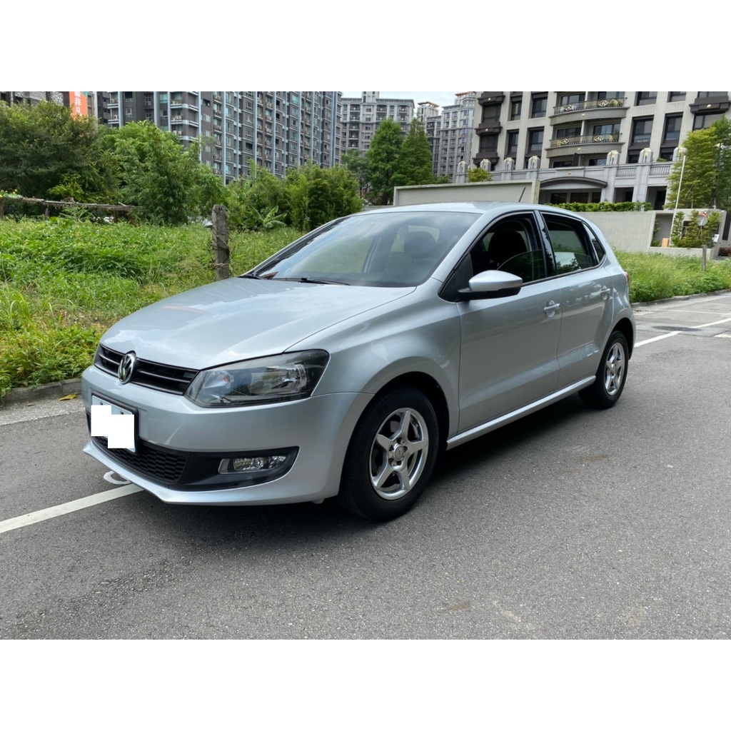 中古車 2012 福斯 POLO 銀色 跑五萬 五門 掀背車 專賣 國產 進口 轎車 代步 休旅車 旅行車