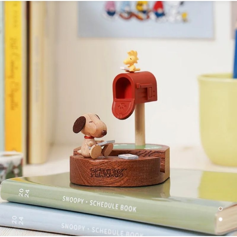 正版現貨🎈史努比信箱 木質手機座  Snoopy 手機架 胡士托 手機座 辦公室小物 擺飾 禮物 森活木趣