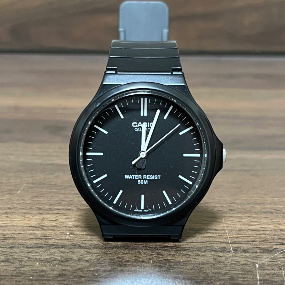 CASIO MW-240-1EV (附台灣購買證明) 羅馬數字 大錶面 樹脂錶帶 手錶