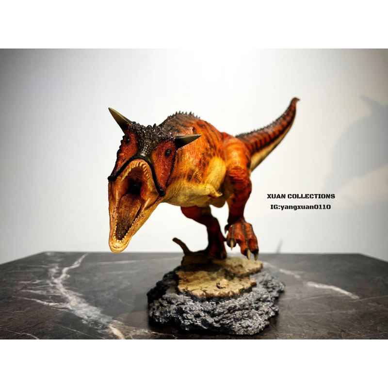 (現貨) Sideshow 牛龍 恐龍 古生物 生物 侏羅紀公園 侏羅紀世界 雕像 模型 GK
