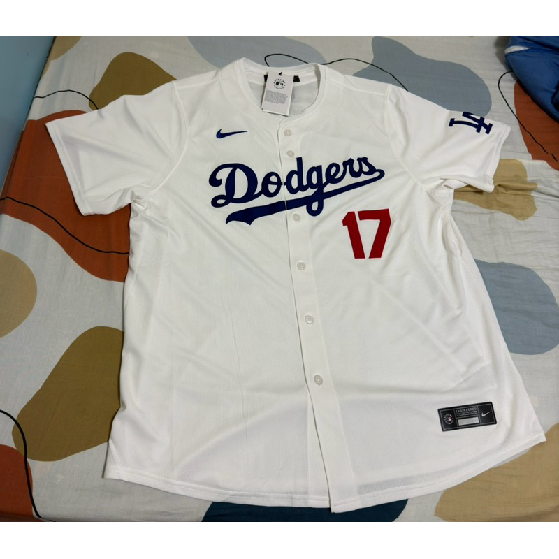 大谷翔平#17洛杉磯道奇隊球衣 nike limited 右下紅色17背號 尺寸2XL 各一件