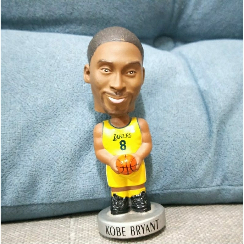 二手Kobe Bryant 搖頭公仔