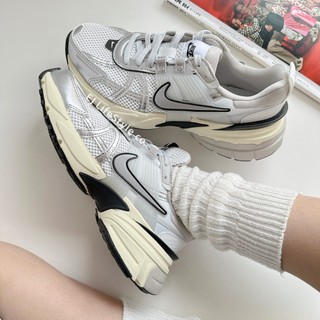 -EJ- 現貨 NIKE V2K RUN RUNTEKK 白銀 女鞋 Y2K 奶油底 經典 增高 FD0736-100