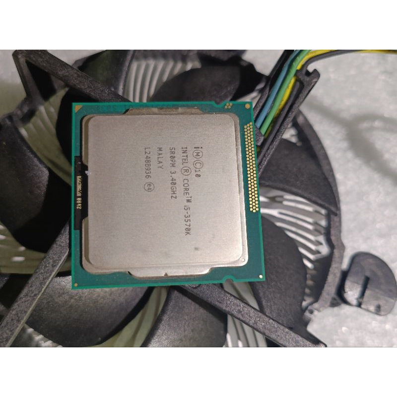 Intel core i5 三代強 3570K 不鎖頻 媲美i7 3770 附原廠銅底散熱器 、檔板SATA線組 效能佳