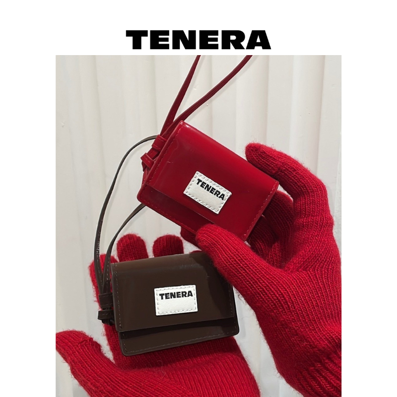【TENERA】環保皮革耳機包 耳機殼 耳機套 包包掛式 吊飾 紅色 棕色  預購 (台灣總代理原廠正貨)