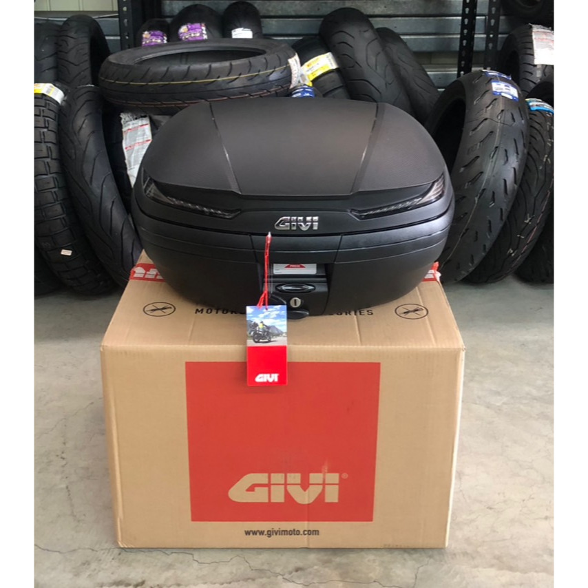 [ Moto Dream 重機部品 ] GIVI V45NT 行李箱 塑膠箱 後箱 漢堡箱（總代理公司貨）