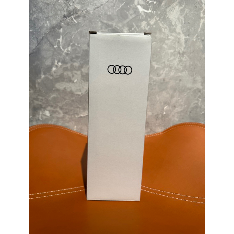 Audi 奧迪原廠 保溫壺 黑白兩色