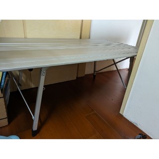 二手 速可搭鋁合金蛋捲桌（加贈防水皮桌布）另有unrv和Coleman 大川椅可私訊