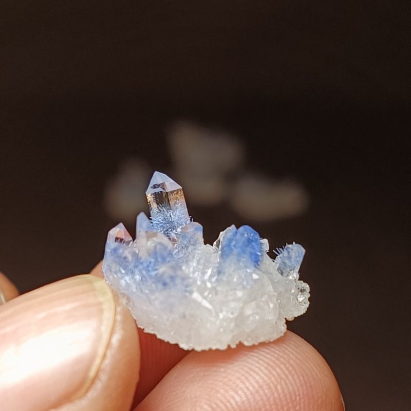巴西 藍線石 晶簇 原礦 藍線石外露