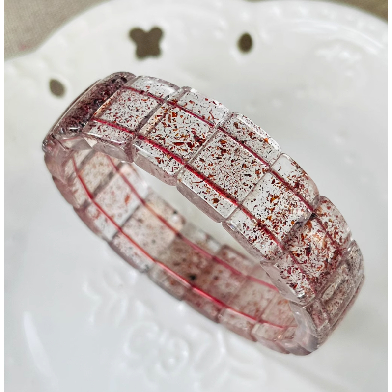老礦金草莓晶手排顏色閃閃發亮尺寸16×6mm重量44克