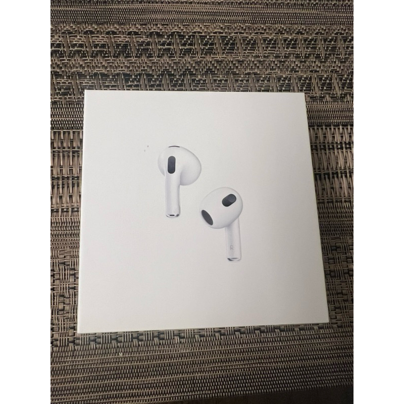 全新Apple AirPods 第3代 搭配MagSafe充電盒