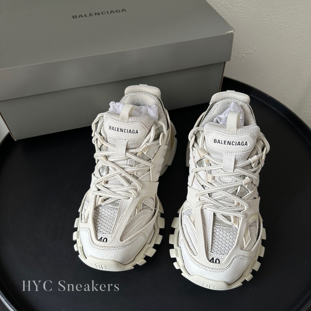 [二手] Balenciaga巴黎世家 網布 圓頭系帶 低幫 生活休閒鞋 男款 奶油白 EU40