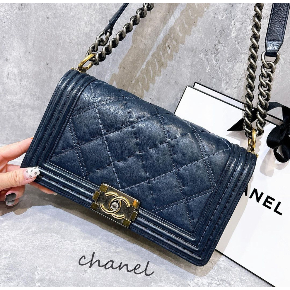 二手旗艦 Chanel 藍色牛皮 粗線菱格紋 復古金釦 復古銀鍊 Boy 25公分 肩背包 斜背包 (中友店)