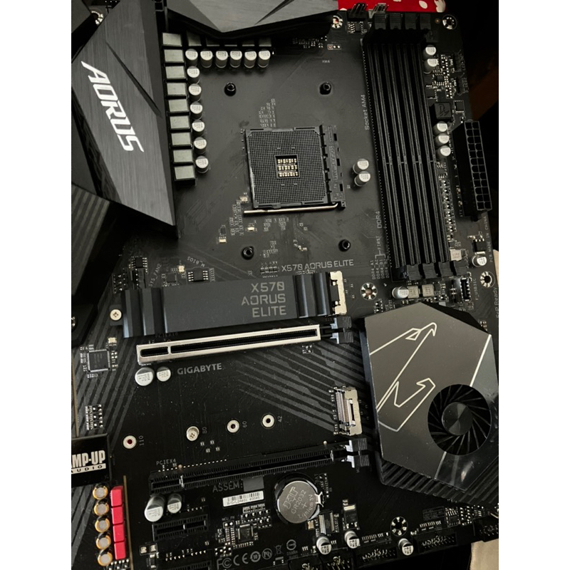 技嘉 GIGABYTE X570 AORUS ELITE AMD AM4 主機板