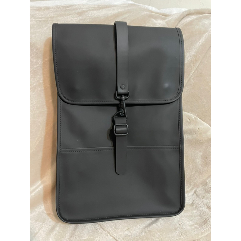 ［二手］RAINS｜Backpack 經典防水雙肩背長型後背包 簡約時尚 黑色