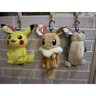 婕的店日本精品~日本帶回~寶可夢 皮卡丘 伊布 卡比獸絨毛玩偶收納包附扣環