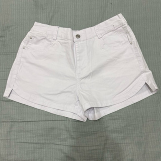 全新 白色休閒短褲 尺寸：XL號 薄款 夏季穿