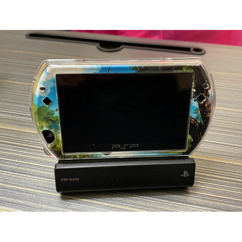 PSP GO已改機附變壓器 底座
