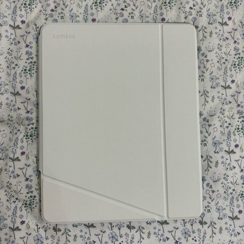 (現貨) Tomtoc 多角度折疊平板保護套，白 iPad Pro 12.9’ M2/M1