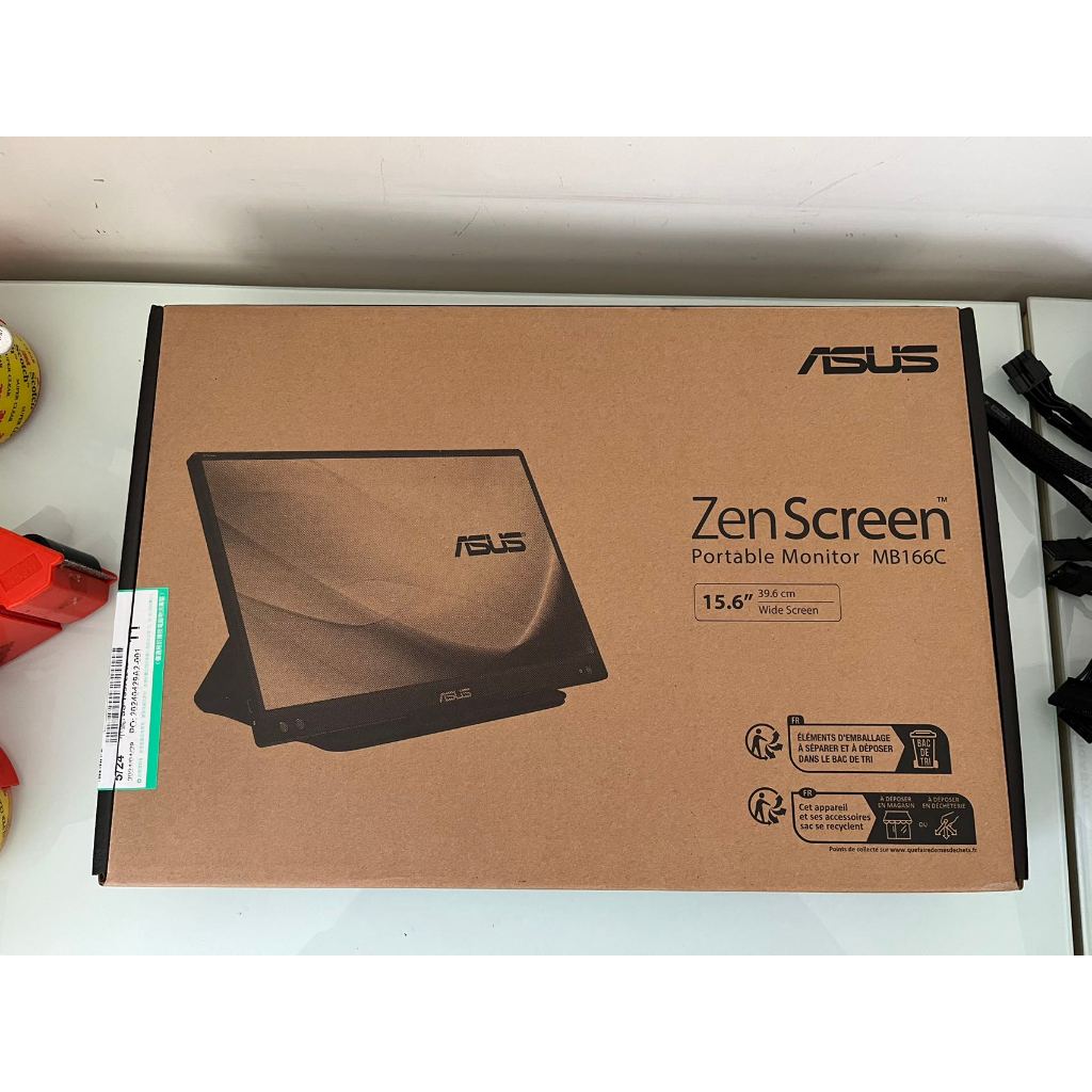 全新 ASUS ZenScreen MB166C 可攜式螢幕