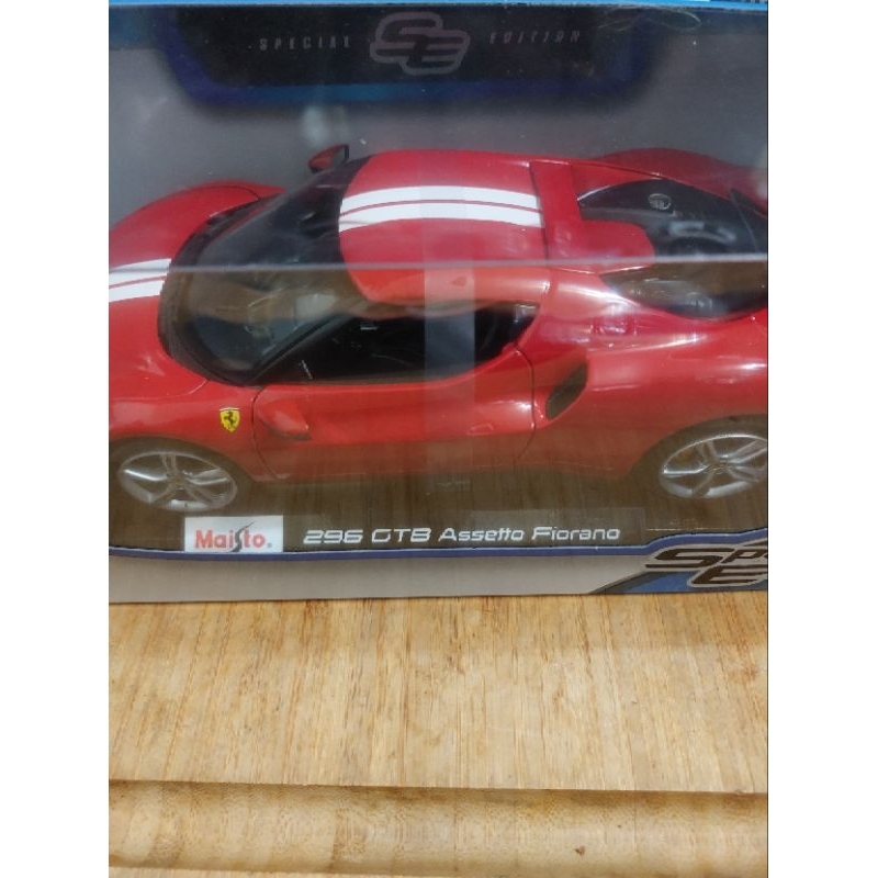 ❤現貨全新展示盒凹痕❤ Maisto收藏模型車1:18 Ferrari 296 GTB Assetto Fiorano